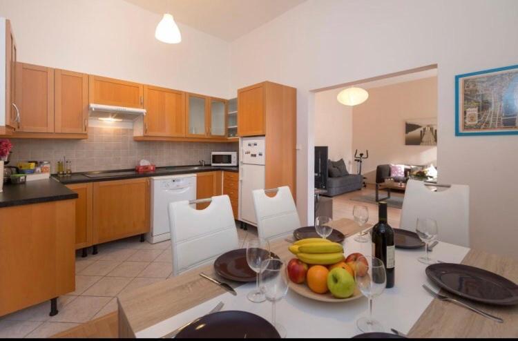 Apartment Stepanska 프라하 외부 사진