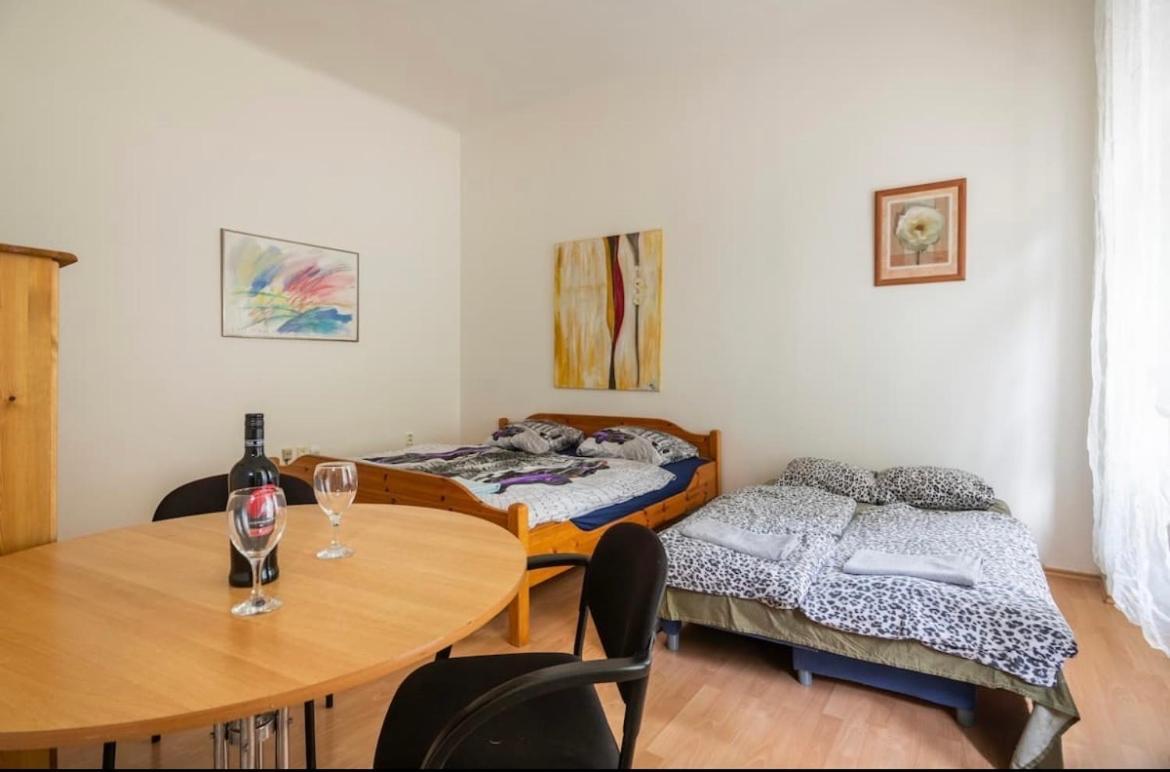 Apartment Stepanska 프라하 외부 사진